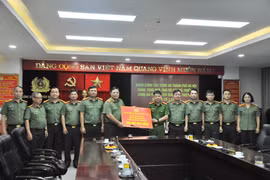 Nghĩa tình của Công an Thủ đô với đồng đội ở các tỉnh bị ảnh hưởng nặng nề bởi bão lũ