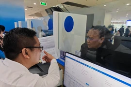 Hà Nội mở đường dây nóng tiếp nhận và xử lý các trường hợp sách nhiễu, gây phiền hà