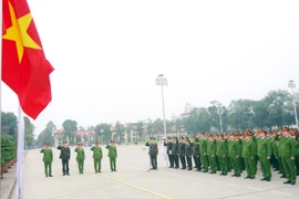 Công an quận Hà Đông báo công dâng Bác