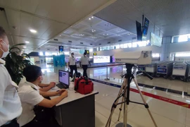Giám sát chặt công tác kiểm dịch y tế tại sân bay Quốc tế Nội Bài