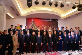 Lãnh đạo thành phố Hà Nội gặp mặt, chúc mừng các vị chức sắc Công giáo và Tin Lành dịp Lễ Giáng Sinh 2024