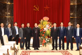 Tổng Giám mục Giáo phận Hà Nội mong muốn quan hệ với thành phố ngày càng gắn kết