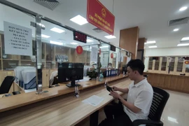 Hà Nội yêu cầu tạo điều kiện tối đa, tạo lập lòng tin với nhà đầu tư, doanh nghiệp