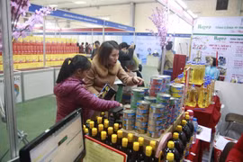 Hà Nội xử lý nghiêm hành vi tăng giá bất hợp lý dịp tết Nguyên đán Ất Tỵ 2025