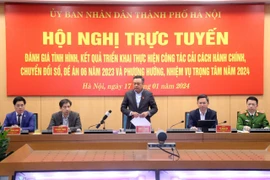Chủ tịch Hà Nội: Chi trả an sinh xã hội không dùng tiền mặt phải thực sự thuận tiện cho người dân
