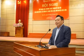 Thường trực Thành ủy đối thoại với người dân quanh khu xử lý rác Nam Sơn: Vướng mắc sẽ sớm được giải quyết triệt để