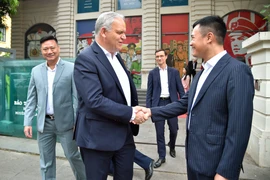 Lãnh đạo Bộ Nội vụ Cộng hòa Pháp ấn tượng với Bảo tàng Công an Hà Nội