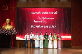 Trao giải cuộc thi viết “Khát vọng Tây Hồ - Khát vọng Thăng Long” năm 2024