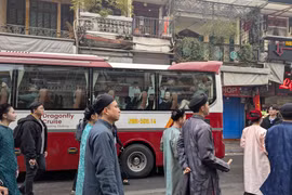 Hà Nội sắp thí điểm hạn chế xe ô tô trên 16 chỗ ở phố cổ và quanh hồ Hoàn Kiếm 