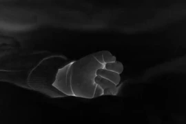 Khẩn trương làm rõ vụ "cháu bé 5 tháng tuổi tử vong sau khi gửi trông trẻ qua đêm" ở Long Biên