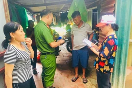 Hà Nội yêu cầu rà soát, sơ tán người dân ra khỏi các nhà yếu không đảm bảo an toàn để phòng bão số 3