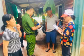 Hà Nội yêu cầu rà soát, sơ tán người dân ra khỏi các nhà yếu không đảm bảo an toàn để phòng bão số 3