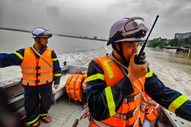 Hà Nội khuyến khích làm việc trực tuyến ngày 6/10 để ứng phó bão số 11