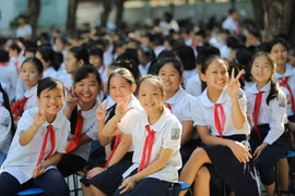 Chủ tịch Hà Nội chỉ đạo bổ sung biên chế giáo viên để đảm bảo dạy học 2 buổi/ngày