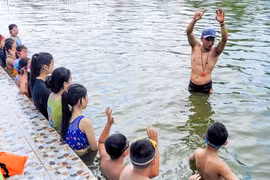 Hà Nội yêu cầu 100% điểm có nguy cơ xảy ra đuối nước phải có rào chắn, cảnh báo