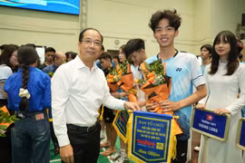 Giải Cầu lông trẻ Cúp báo Tuổi trẻ Thủ đô lần thứ XI chính thức tranh tài với hơn 1.200 vận động viên