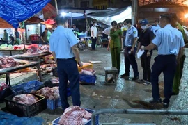 Hà Nội ra thời hạn xử lý dứt điểm 700 điểm giết mổ gia súc, gia cầm trong khu dân cư