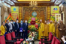 Lãnh đạo thành phố Hà Nội chúc mừng 40 năm ngày thành lập Giáo hội Phật giáo Việt Nam