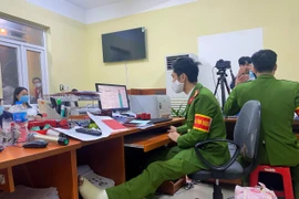 Những câu chuyện bình dị trong “chiến dịch đặc biệt” cấp căn cước công dân gắn chip ở Hà Nội