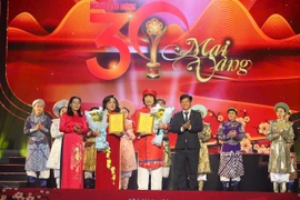 Lễ trao Giải Mai Vàng lần thứ 30: Bền bỉ hành trình nâng bước, tiếp thêm động lực cho nghệ sĩ Việt 