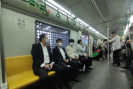 [Video] Phó Chủ tịch Hà Nội thị sát toàn tuyến đường sắt đô thị Cát Linh - Hà Đông trước ngày bàn giao