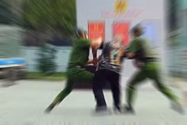 Chủ tịch Hà Nội tặng bằng khen 6 cá nhân thuộc Công an Thủ đô