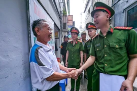 Hà Nội đề xuất chế độ đặc thù, bồi dưỡng ngoài lương cho cán bộ chiến sỹ Công an phường