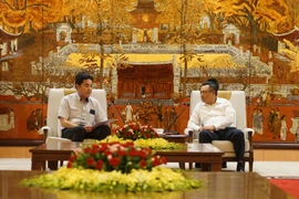 Chủ tịch Hà Nội trao đổi với Trưởng đại diện JICA Việt Nam về những dự án quan trọng