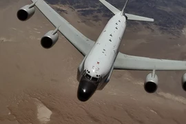 Trung Quốc phản ứng việc máy bay do thám của Mỹ ngụy trang bay qua Biển Đông