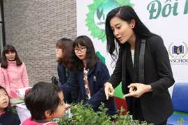 Hội xuân Vinsers dạy trò yêu Tết xưa