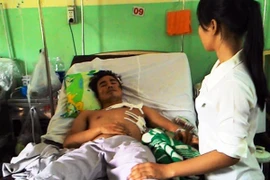 MC truyền hình bị cướp đâm gục trên vỉa hè