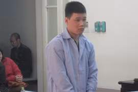 7 năm tù cho thanh niên quậy phá quán mát-xa