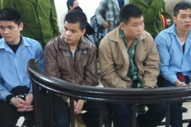 Bị bắt khi mang nửa cân ma túy ế quay về quán karaoke