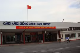 Nắng nóng khiến sân bay Cát Bi hư hỏng