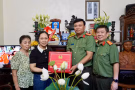 Công tác đền ơn đáp nghĩa là tình cảm, là đạo lý thiêng liêng của lực lượng Công an Thủ đô