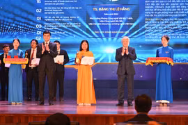 Nữ tiến sĩ “dành cả thanh xuân” để tối ưu thuốc điều trị từ vật liệu y sinh