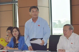 Lo ngại nợ công gia tăng, nợ xấu xử lý chậm