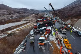 Tai nạn liên hoàn trên đường cao tốc Trung Quốc, hơn 50 người thương vong