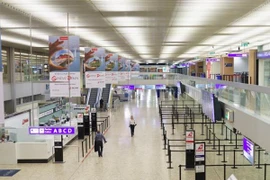 Bị phạt hơn 50.000 USD vì nói có bom trên máy bay