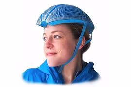 Mũ bảo hiểm bìa các tông nhận giải thưởng 45.000 USD