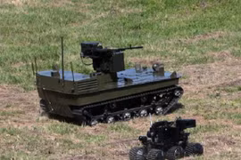 Nga chế tạo siêu máy tính mới có thể điều khiển một đội quân robot