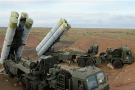 Quân khu phương Đông Nga lần đầu diễn tập phóng tên lửa S-400