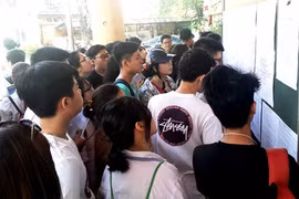 Gian dối tinh vi của người lớn và sự im lặng bất thường của thí sinh