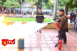 Tuyên truyền, phổ biến kiến thức PCCC cho gần 600 cán bộ, giáo viên quận Cầu Giấy