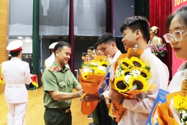 Cống hiến tài năng, trí tuệ, bản lĩnh, sức trẻ cho sự nghiệp xây dựng và bảo vệ Tổ quốc