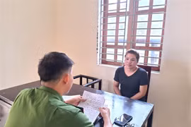 Hai nữ quái bán người phụ nữ nghèo lấy 105 triệu đồng