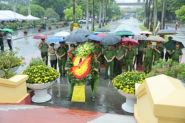 Vang mãi lời tri ân tháng 7 