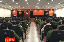 Nâng cao trình độ, năng lực cho cán bộ quy hoạch chỉ huy cấp đội, phường CATP Hà Nội
