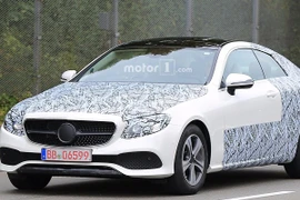 Mercedes E-Class Coupe gần như "lộ hàng" toàn bộ 