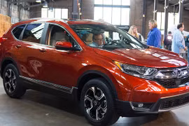 Honda CR-V 2017 ra mắt: Rộng rãi và mạnh mẽ hơn